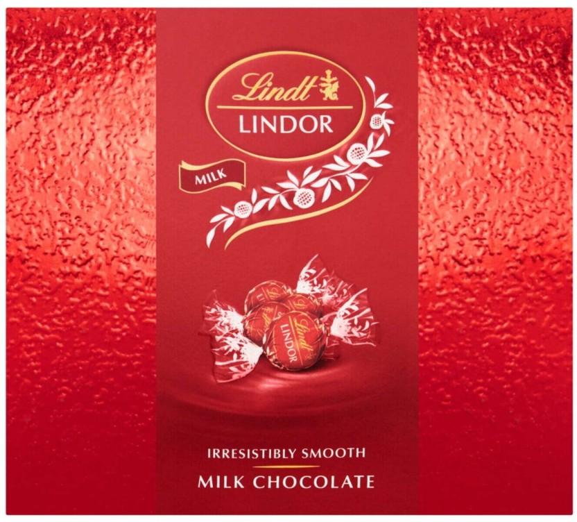 Lindt Lindor Irresistibly Smooth Milk Chocolate Truffles (150 g)