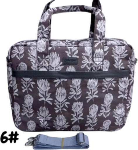 [LBYHBYTUGZUJ74GZ] Cotton Road 15.6 inch Laptop Messenger Bag (Coffee)